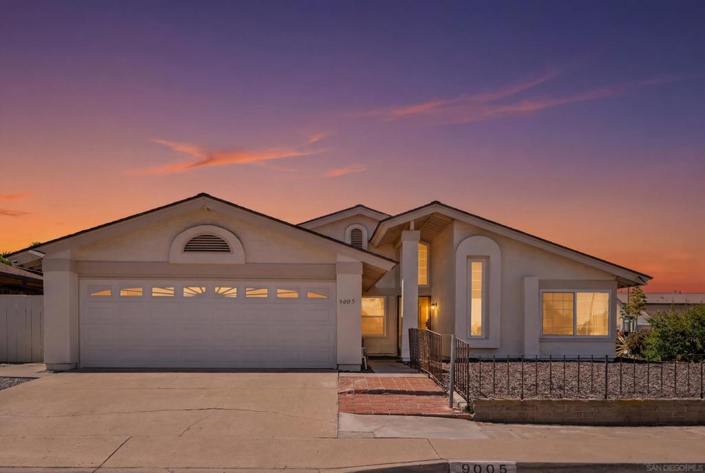 9005 Chart House St, San Diego