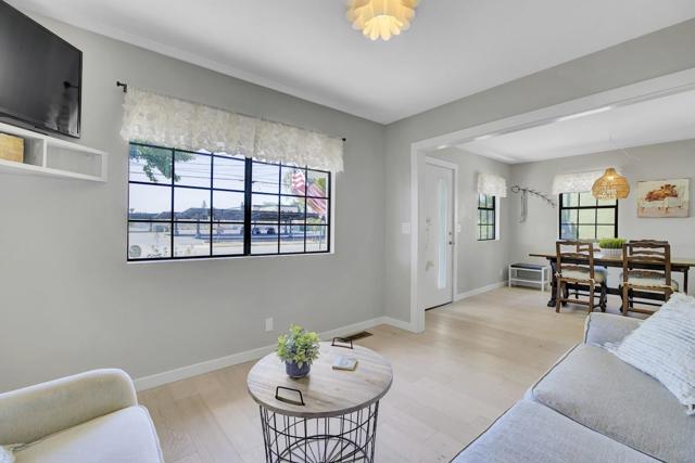 111 E Hedding Street, San Jose CA: https://media.crmls.org/mediaz/09d82c4f-368a-4ba7-ae2e-5a0faa0ce19b.jpg