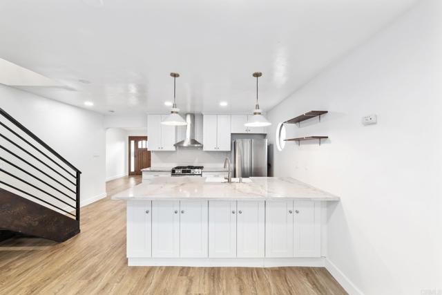 8324 Calle Calzada, San Diego CA: https://media.crmls.org/mediaz/09d8a404-278a-46d3-a472-5f99ee3861bf.jpg