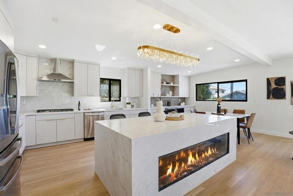 3428 Quimby St - photo 9