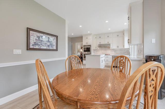 560 Tevis Trail, Hollister CA: https://media.crmls.org/mediaz/09d8ded0-6ce3-4a44-99be-63a6c53d982a.jpg