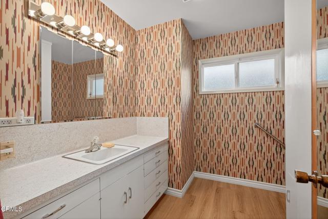 640 Fernwood Drive, Oxnard CA: https://media.crmls.org/mediaz/09d97703-2fde-40dd-ba02-155e408edc36.jpg
