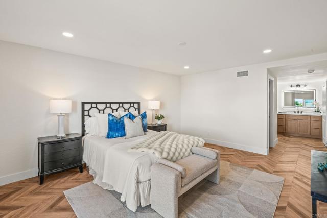 Detail Gallery Image 41 of 52 For 90 Montego Ct, Coronado,  CA 92118 - 2 Beds | 2/1 Baths