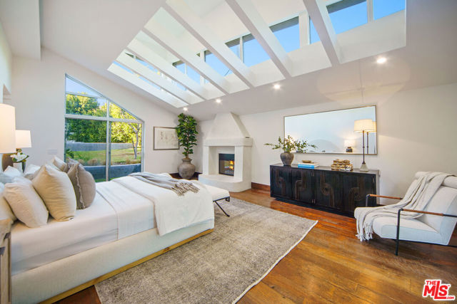 6166 Ramirez Canyon Road, Malibu CA: https://media.crmls.org/mediaz/09db4236-6772-467d-b9bd-77203fc1d132.jpg