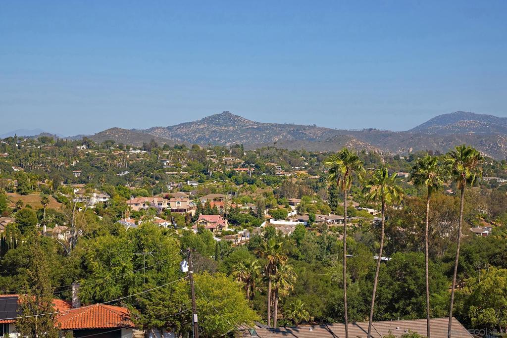 2448 Royal Crest - photo 20