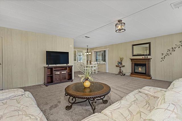 Detail Gallery Image 10 of 36 For 18218 Paradise Mountain Rd Spc 129 #SPACE 129,  Valley Center,  CA 92082 - 2 Beds | 2 Baths