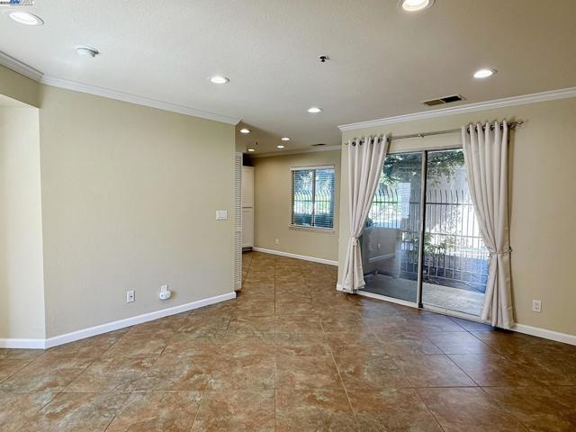 342 Chris Cmn, Livermore CA: https://media.crmls.org/mediaz/09dce9f6-7ab3-4cf6-a28d-aa35fcee66fb.jpg