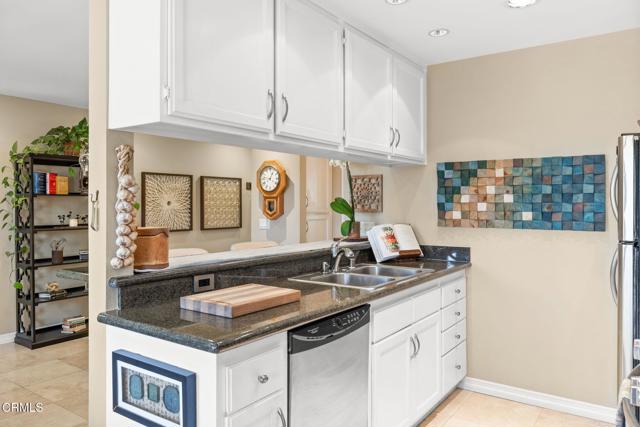 2623 Antonio Drive, Camarillo CA: https://media.crmls.org/mediaz/09dd7749-4bf2-400e-9e0e-5529ec90370f.jpg