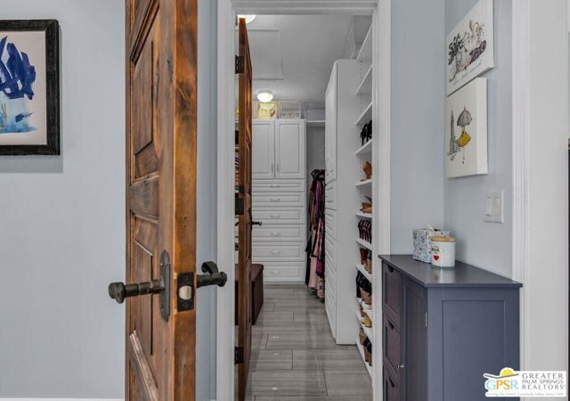 38610 Desert Mirage Drive, Palm Desert CA: https://media.crmls.org/mediaz/09e120c2-6c2b-4af2-af80-dd58f37142d6.jpg