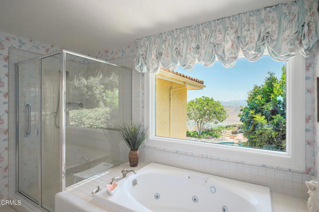 11848 Presilla Road, Camarillo CA: https://media.crmls.org/mediaz/09e13f85-86b9-4a1b-bf4c-30fabae82a00.jpg