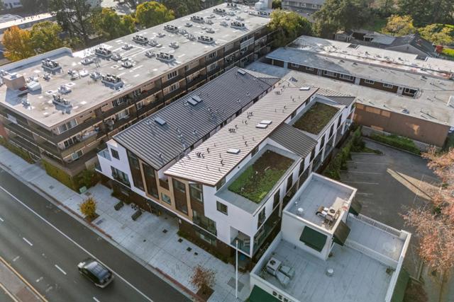 924 Woodside Road, Redwood City CA: https://media.crmls.org/mediaz/09e146c7-5a1a-4403-b423-5ccc6b24ac70.jpg