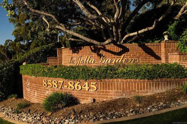 8625 Via Mallorca, La Jolla CA: https://media.crmls.org/mediaz/09e161d2-2b20-43b0-9822-84cbf12373c4.jpg
