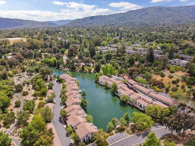133 Puesta Del Sol, Los Gatos CA: https://media.crmls.org/mediaz/09e17bad-619a-4b0e-89c6-587d20d3007c.jpg