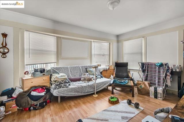 1827 Berkeley Way, Berkeley CA: https://media.crmls.org/mediaz/09e187b6-681f-4d7c-9fed-396e48ce704a.jpg