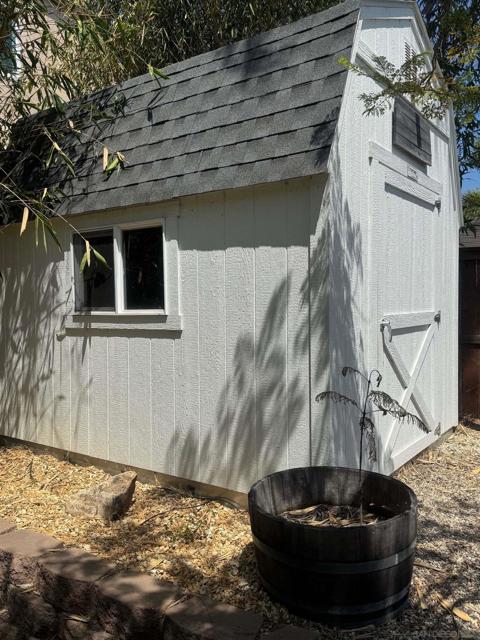 4874 Longford Street, San Diego CA: https://media.crmls.org/mediaz/09e1a69b-b55e-44a4-b624-11d2f26595ac.jpg