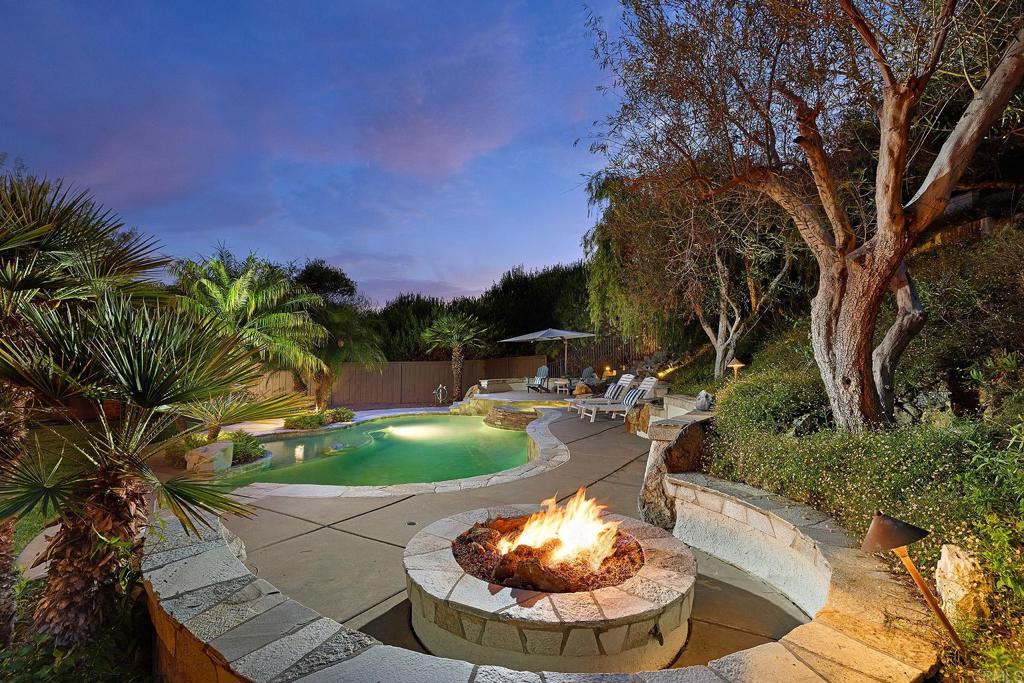 2360 Avenida Helecho - photo 4