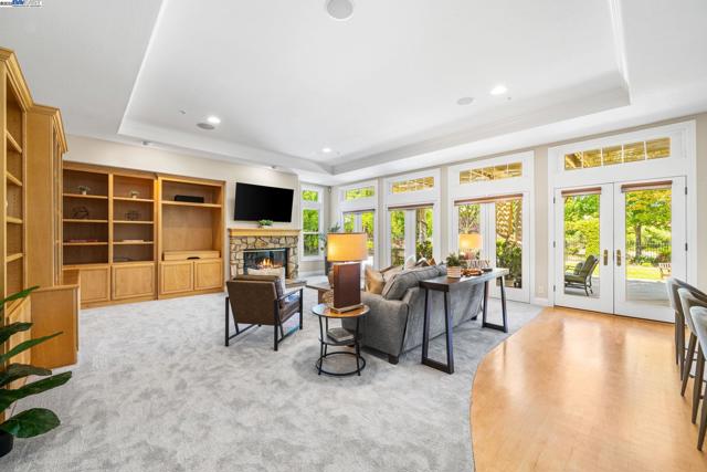 Image 10 of 60 For 1751 Spumante Pl
