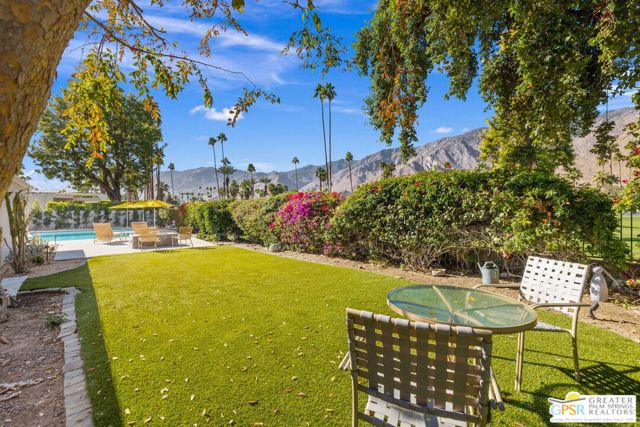2367 S Yosemite Drive, Palm Springs CA: https://media.crmls.org/mediaz/09e4e2bd-0dd2-47b9-8e7d-ad832d2cbd38.jpg