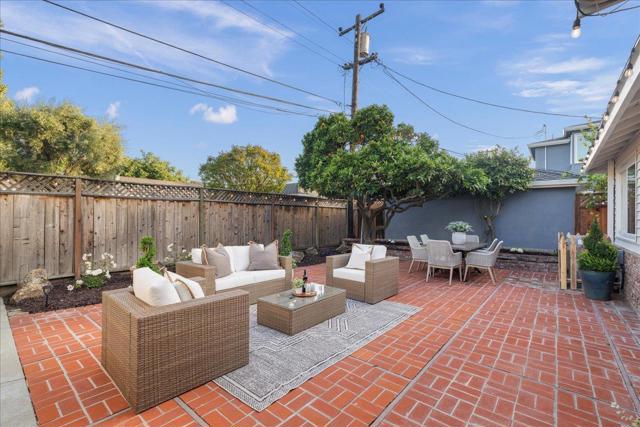1216 Hermosa Way, San Jose CA: https://media.crmls.org/mediaz/09e515f6-7305-4034-9423-b36ada358220.jpg