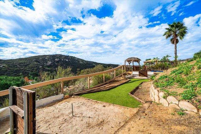 Detail Gallery Image 33 of 41 For 24513 Tesoro, Ramona,  CA 92065 - 4 Beds | 2/1 Baths