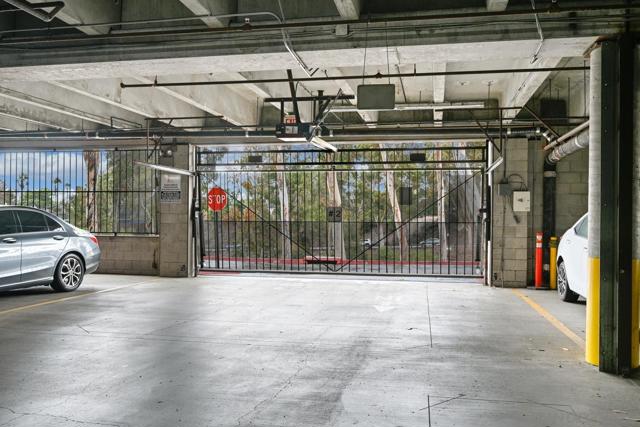 1270 Cleveland Ave, San Diego CA: https://media.crmls.org/mediaz/09e787b2-0148-4e55-b617-e6204d822a7d.jpg