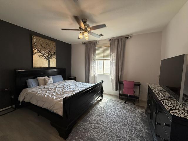 250 Paseo Bravo, Palm Desert CA: https://media.crmls.org/mediaz/09e8a245-d483-4187-96c3-f8ef088d4d6f.jpg