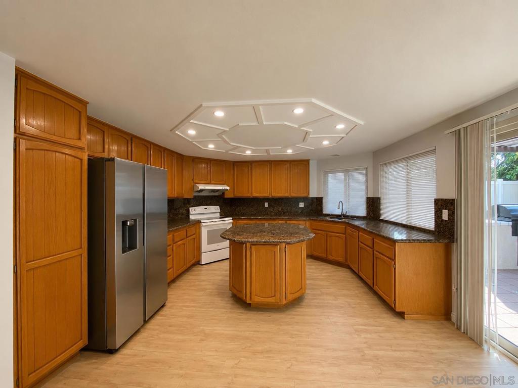 12592 Heatherfield Ln - photo 17