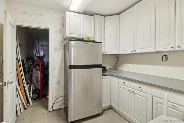 4851 Narragansett Ave, San Diego CA: https://media.crmls.org/mediaz/09e90c65-b6c7-4b71-94aa-e9e020264dc6.jpg