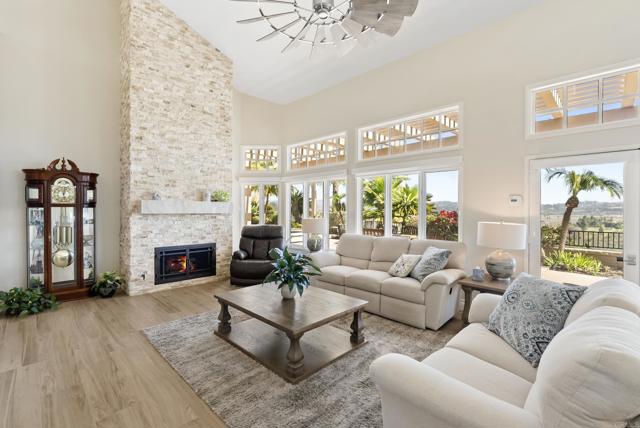 Detail Gallery Image 5 of 17 For 4670 Caminito San Sebastian, Del Mar,  CA 92014 - 3 Beds | 3/1 Baths