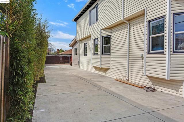 Image 18 of 49 For 2914 Stanton Street
