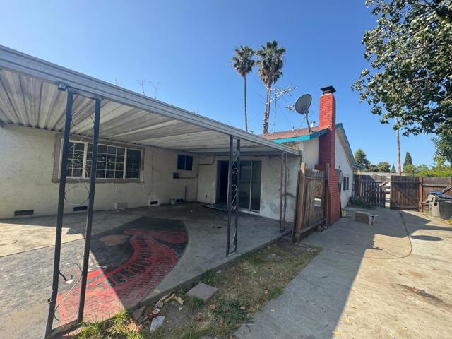 1750 Leeward Drive, San Jose CA: https://media.crmls.org/mediaz/09e9aa52-09a9-44c8-bd9f-8c24a5760fec.jpg