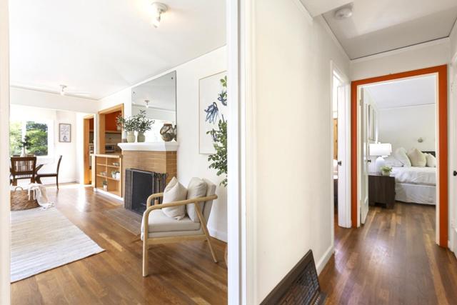 620 Olive Street, Menlo Park CA: https://media.crmls.org/mediaz/09ea07b3-b932-451e-ae2d-b3af17f0b672.jpg