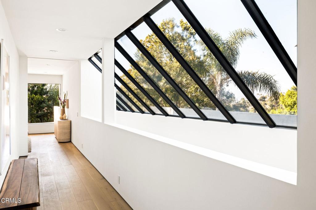 11210 Briarcliff LaneStudio City img 19