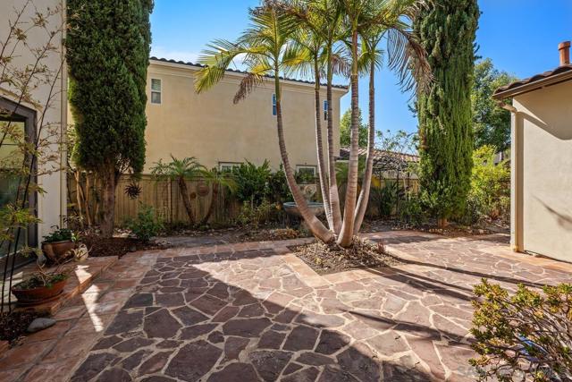 14694 Via Monteverde, San Diego CA: https://media.crmls.org/mediaz/09eb6d5d-4b54-4039-8a53-513b8d769577.jpg