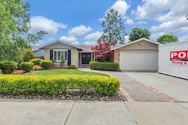 758 Pearlwood Way, San Jose CA: https://media.crmls.org/mediaz/09eb7483-b9ea-445d-8363-46c4f750371d.jpg
