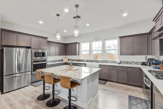 604 Matterhorn Court, Marina CA: https://media.crmls.org/mediaz/09ebf7aa-0ad8-4e5c-a8d6-02e823db75d4.jpg