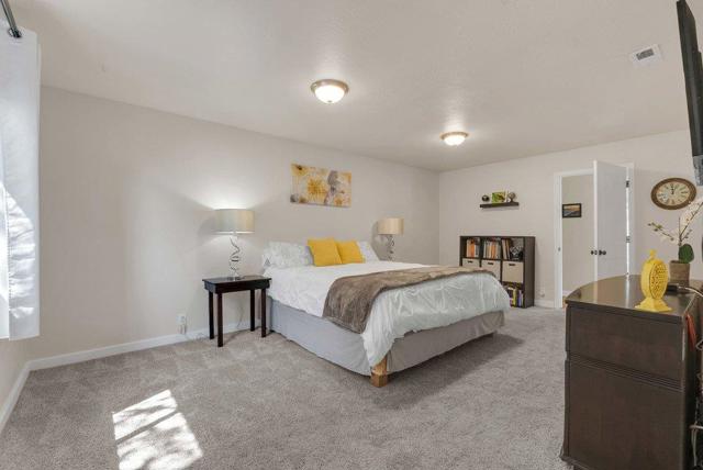 Image 32 of 63 For 61 Ocean Street