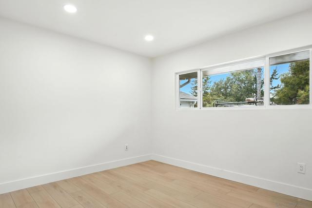 2064 Catalina Blvd, San Diego CA: https://media.crmls.org/mediaz/09edab4d-1f85-499f-a493-85d5f245bbf7.jpg