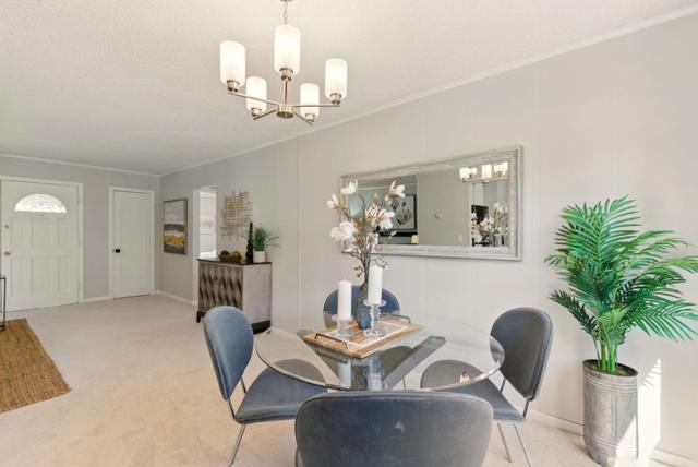 41 Murray Court, Redwood City CA: https://media.crmls.org/mediaz/09edc928-9baf-49c6-88b1-de11a1ff1703.jpg