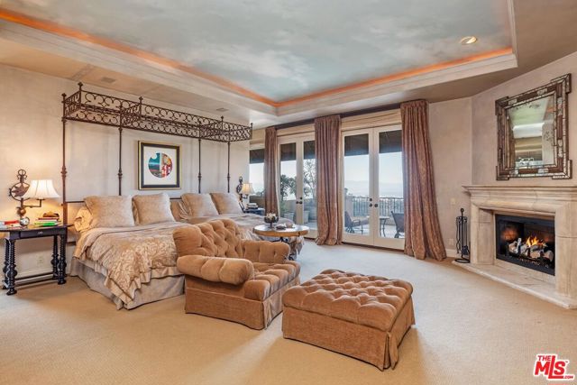 8 Bed Home for Sale in Los Angeles, California