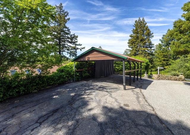 646 Blue Ridge Drive, Boulder Creek CA: https://media.crmls.org/mediaz/09ef6029-0401-44e4-9b63-08be6fc8a0da.jpg