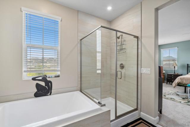 27661 Heritage Ln, Valley Center CA: https://media.crmls.org/mediaz/09ef9277-5cd2-45c1-8e00-930a8e5619ba.jpg