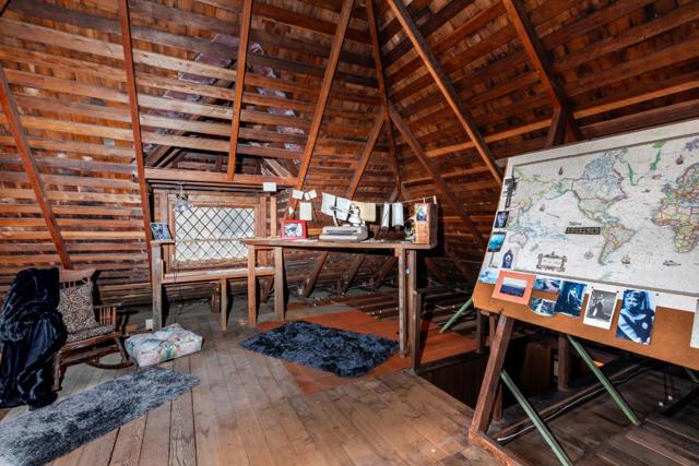 21130 E Cliff Drive, Santa Cruz CA: https://media.crmls.org/mediaz/09f08f14-b341-44ed-9b9a-cb41e34e3b67.jpg