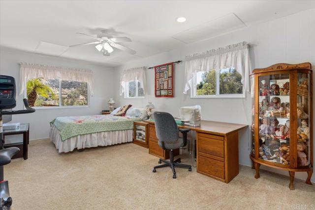 Detail Gallery Image 44 of 60 For 945 El Paseo, Vista,  CA 92084 - 4 Beds | 3 Baths