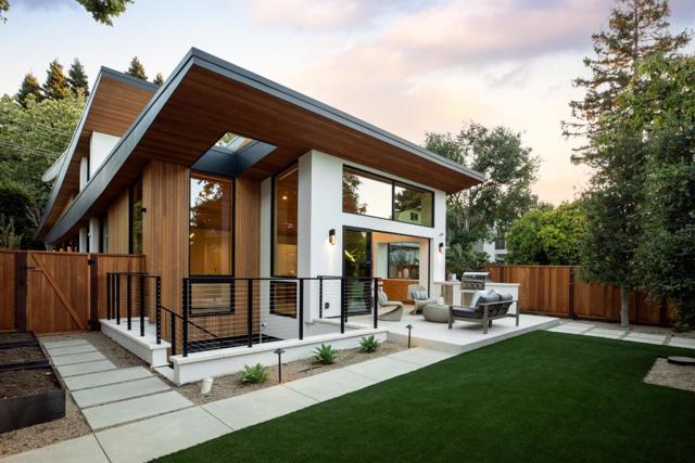 596 Franklin Street, Mountain View CA: https://media.crmls.org/mediaz/09f24b4d-764b-4fec-849e-49c25c291c6c.jpg