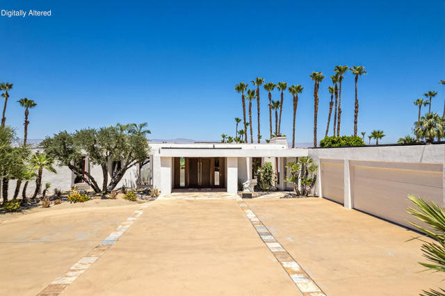 70150 Thunderbird Road, Rancho Mirage CA: https://media.crmls.org/mediaz/09f33e15-5acd-4faa-93e3-9c79ba25c110.jpg