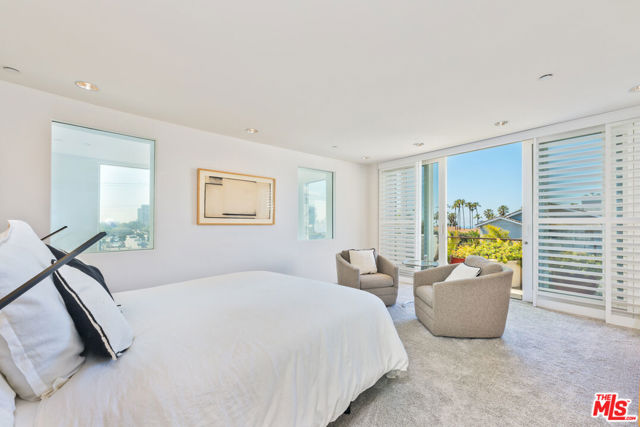 2224 Main Street, Santa Monica CA: https://media.crmls.org/mediaz/09f3d8d6-af26-48e1-a5da-285c1e3ff4f8.jpg