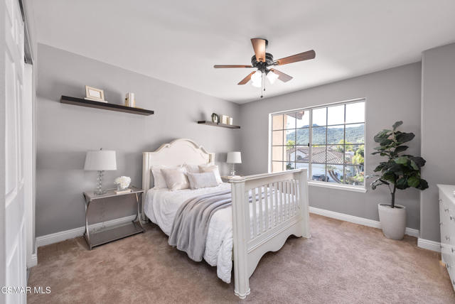32711 Wellbrook Drive, Westlake Village CA: https://media.crmls.org/mediaz/09f59904-0522-4d8b-a1f6-af96d58bda3b.jpg