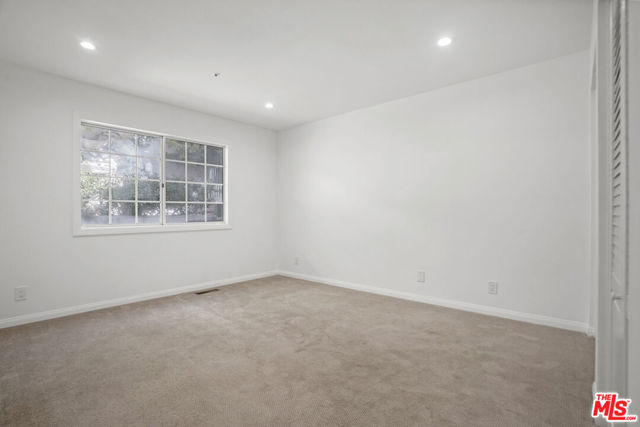 31763 Cottontail Lane, Malibu CA: https://media.crmls.org/mediaz/09f6f1f3-0a19-493f-8c21-64b09a04aa2d.jpg