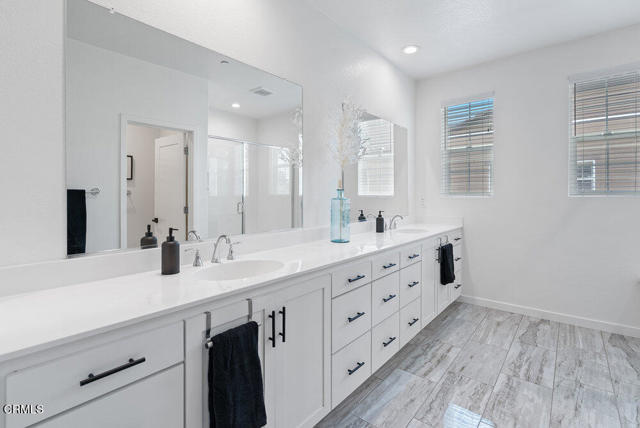 Detail Gallery Image 13 of 20 For 17065 Laurel Rd, Morgan Hill,  CA 95037 - 3 Beds | 2/1 Baths